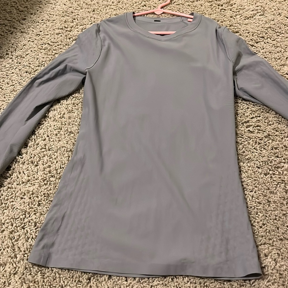 Size small lulu lemon men’s compression shirt, no tags but barely worn